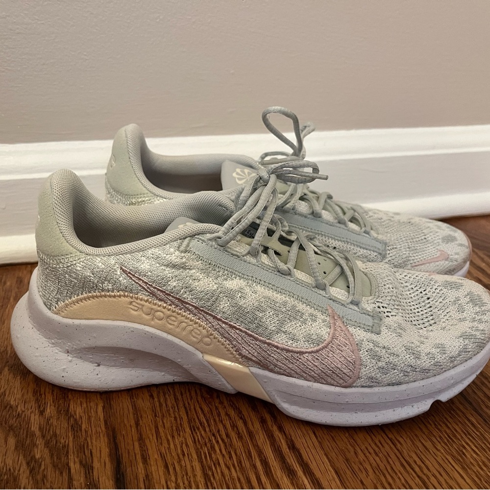 Nike Women's Pale Green and Pink Sneakers